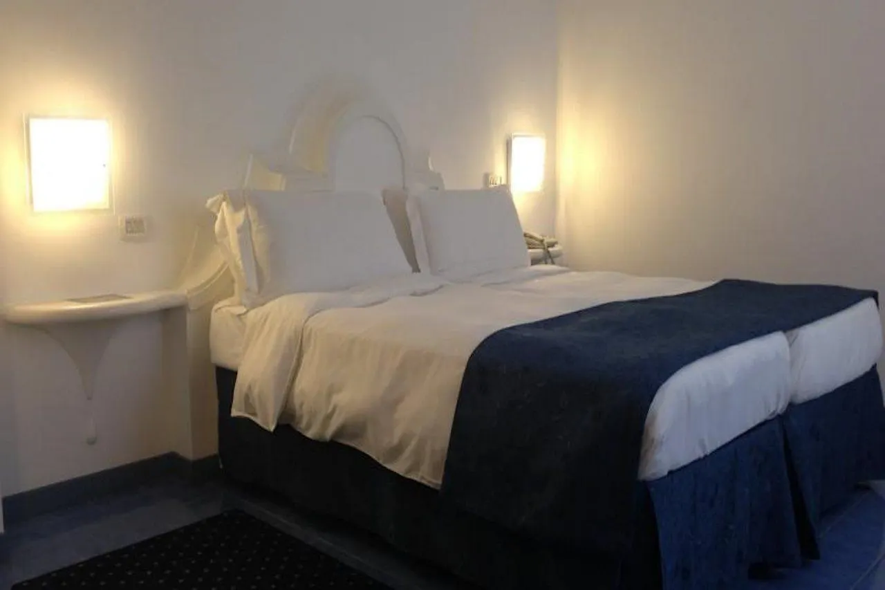 ****  Hotel Shangri-La Roma By Omnia Hotels Италия