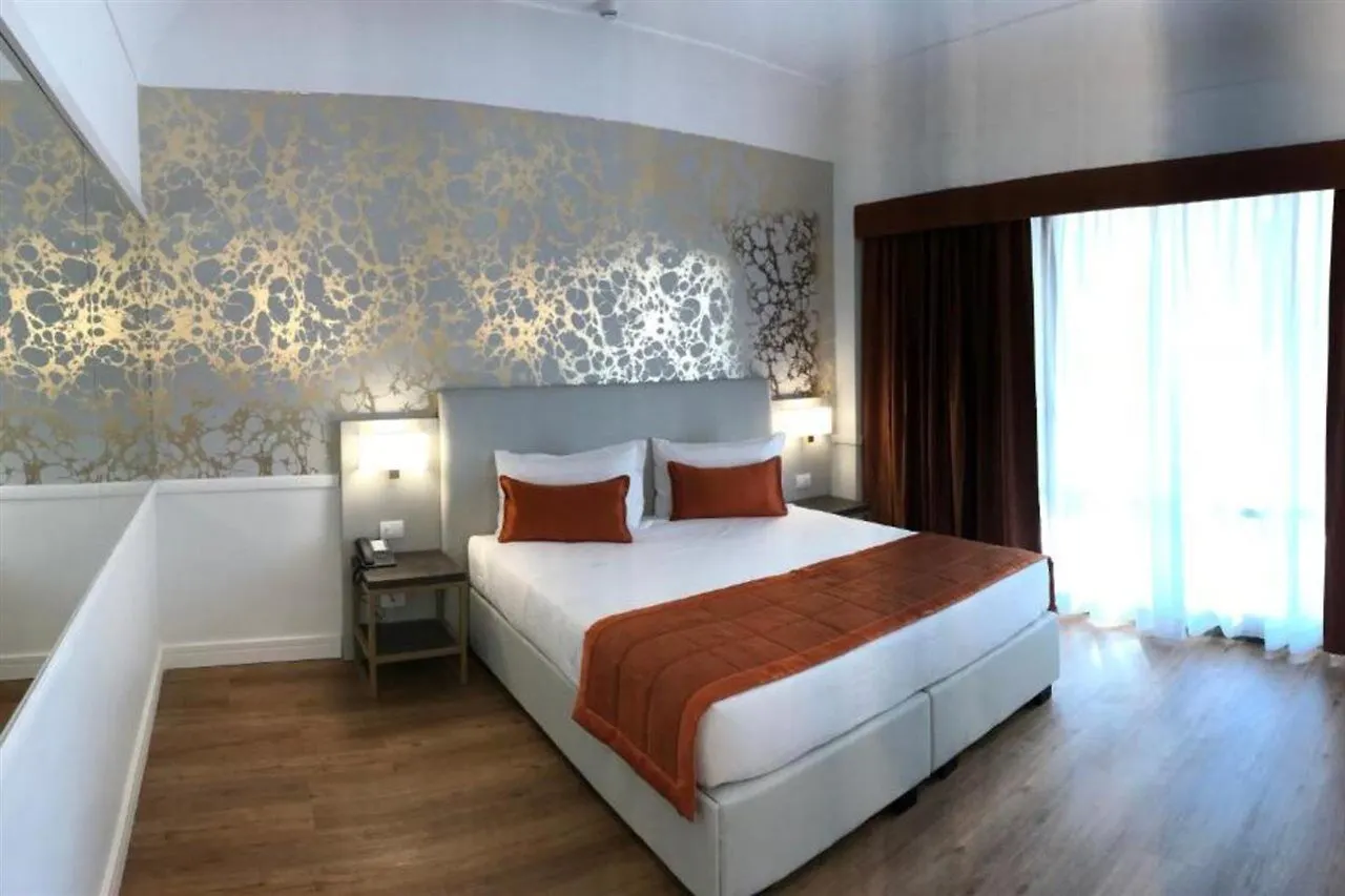 ****  Hotel Shangri-La Roma By Omnia Hotels Италия